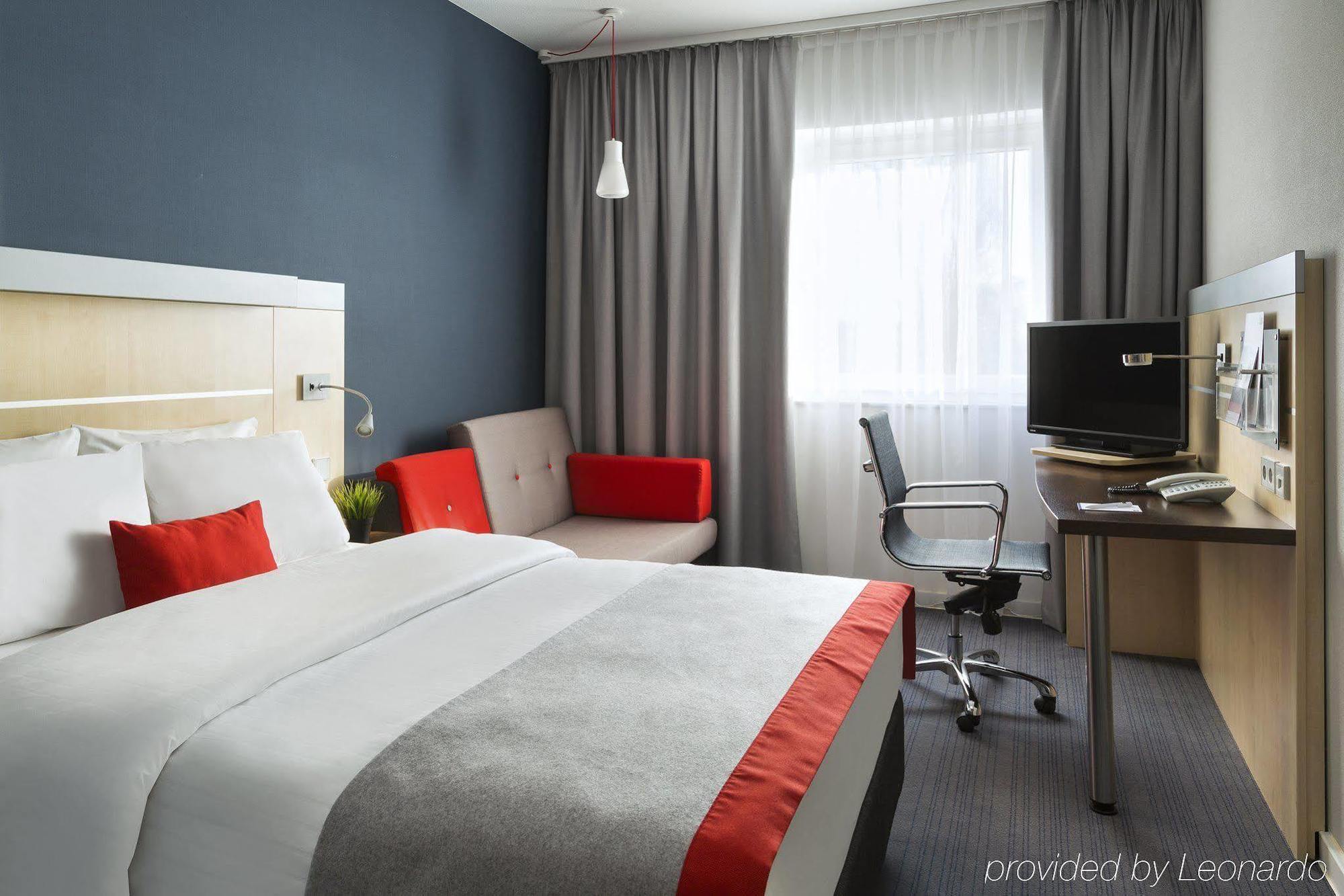 HOLIDAY INN EXPRESS FRANKFURT MESSE, AN IHG HOTEL FRANKFURT AM MAIN 3*  (Germany) - from US$ 49 | BOOKED